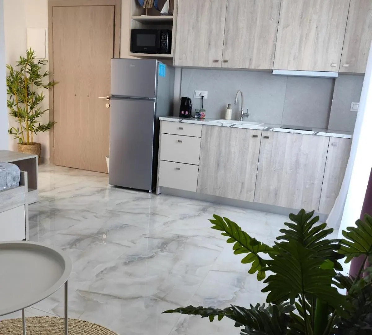 폴리크로노 Casa Helone 아파트